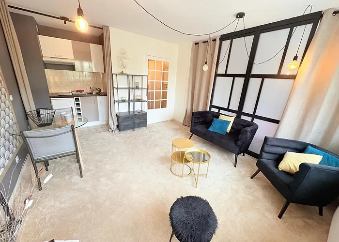 Centre Jardin Public Et Gare Du Midi Apartamento *