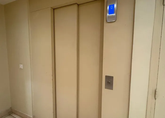 Apartament Centre Jardin Public Et Gare Du Midi