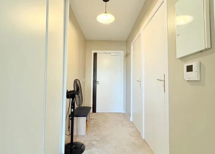 Centre Jardin Public Et Gare Du Midi Apartamento