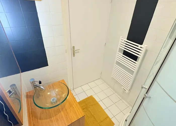 Apartament Centre Jardin Public Et Gare Du Midi *